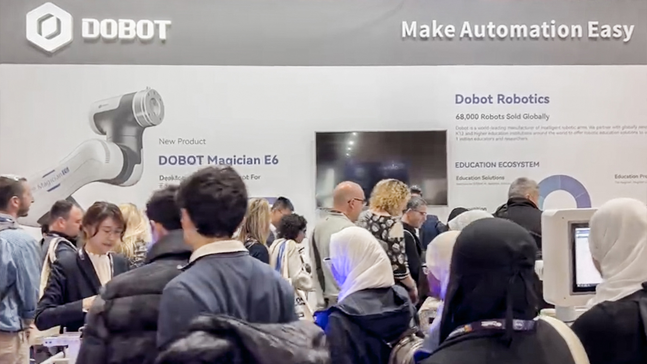 Dobot Offers a Glimpse into the Future at Bett UK