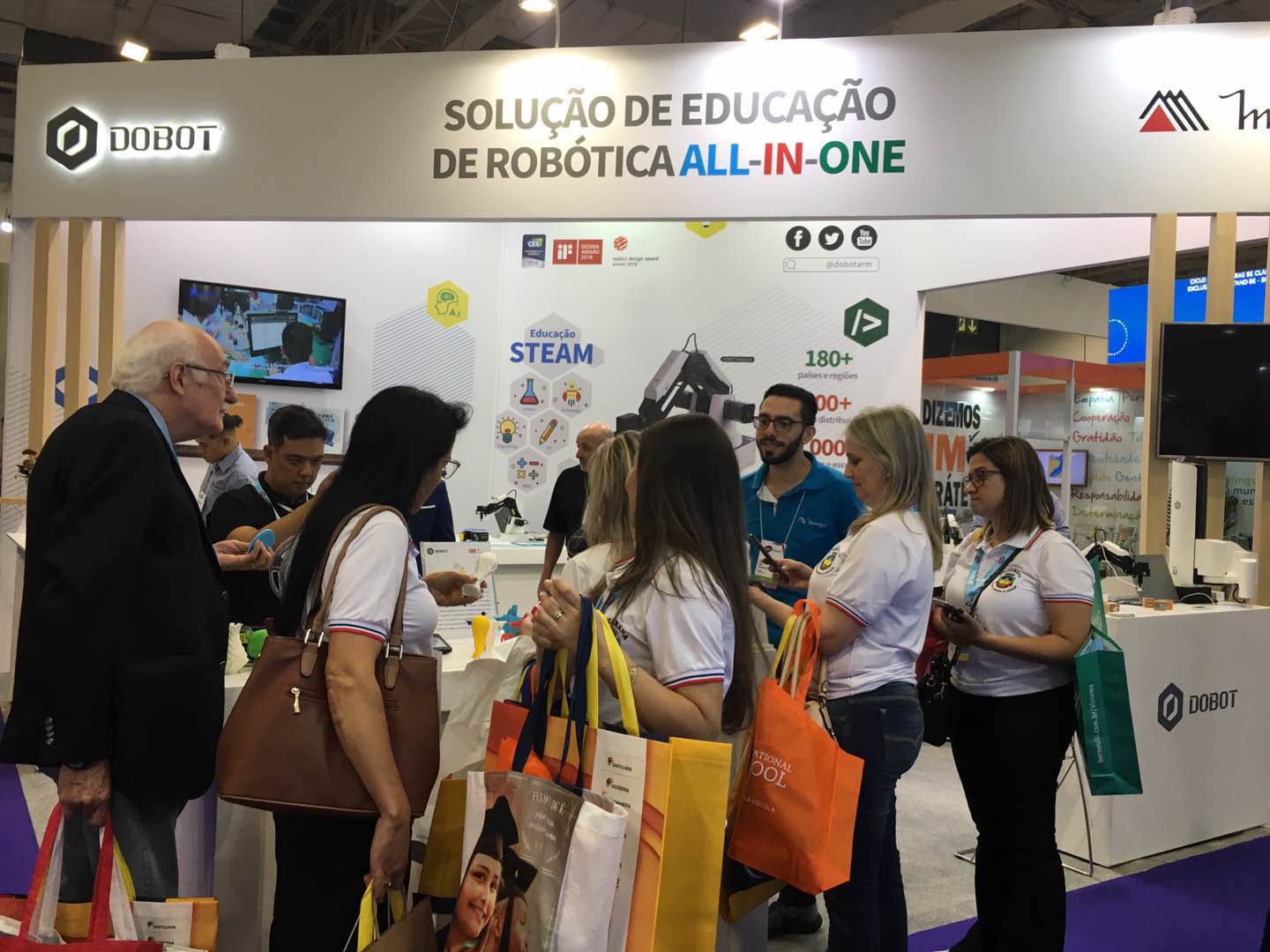 Education 4.0 Made Simple with Dobot at Bett Educar 2019